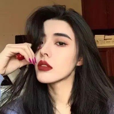 汽车女窃贼